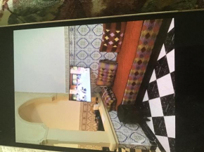 Riad shamekh
